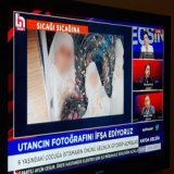 ALLAH BELANIZI VERSİN! 6 yaşındaki &ccedil;ocuğa bunu nasıl yaparsınız ya? Nasıl? #Sapık ve ahlaksız insanlar! Daha 6 yaşında ve siz gelinlik giydirip fotoğraf &ccedil;ekimi yapıp istismar etmişsiniz. Kadın anlatıyor. Ve #&ccedil;ıtyok birisi bu a&cc
