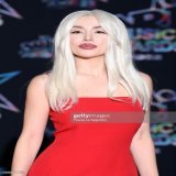 Ava max stuns at the #NMA2022 Red Carpet