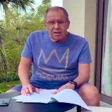 Если Лавров цепляет на себя голубую майку с желтым трезубом, значит, он надеется, что это зачтется ему в трибунале.