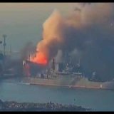 A Russian Ship burns at Port of Berdyansk! #хтивийпонеділок #Russia #StandWithUkraine️ #RussiaIsATerroristState #UkraineRussiaWar #UkraineWar #StopUkrainizacjiPolski #Russia #StandWithUkraine️