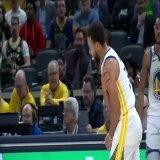 Stephen Curry headed back to the locker room after a shoulder injury  Hope he's okay