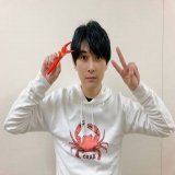 山崎賢人＆広瀬すず、中川大志＆橋本環奈と仲良し俳優たちの熱愛報道が続く中、カニの気配しかない吉沢亮は一生カニ沢亮でいてほしいし、むきむきみっちゃんと付き合っていてほしい