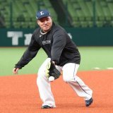 【西武】山川穂高スタメンに名連ねるも下半身の張りで出場せず　直前にはベンチ前で素振り  ＞試合後、松井稼頭央監督（47）は下半身に強い張りがあったことを明かした。