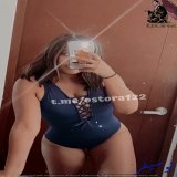 شرموطة مصرية عايشة برا مصر بتمتع حبيبها ب جسمها