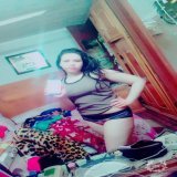 مصرية بعيون خضرا جسم صاروخ