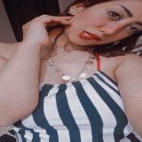 رومانسية   أم عيون دباحه وبزازها الكبيره