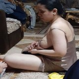 رومانسية   خدامة سرير بلدى من العيار التقيل