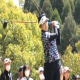 青木瀬令奈、最大8差から大逆転V 史上14人目のノーボギー制覇 上田桃子は大失速の6差3位タイ終戦（スポーツ報知）