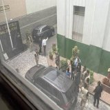 Президент Перу Педро Кастильо задержан полицией, пишут местные издания. Кастильо распустил парламент, который должен был в третий раз рассмотреть вопрос о его импичменте. Парламентарии всё равно собрались на заседание. Глава конгресса призвал граждан