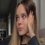 Дочь солиста группы &laquo;На-На&raquo; пришла в себя после госпитализации   Дочь солиста группы &laquo;На-На&raquo; Владимира Политова Алена пришла в себя после госпитализации. Исполнитель рассказал, что в настоящий момент девушка чувствует себя хор