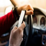 Брянцы смогут предъявить цифровую копию водительского удостоверения с помощью "Госуслуги Авто"   Электронное водительское удостоверение и свидетельство о регистрации транспортного средства будут доступны даже без интернета. #Брянск #НБ