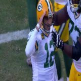 Rodgers with a salute to Bears fans   @Packers