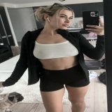 Maria&rsquo;s nipples poking through in this braless selfie