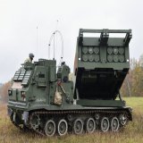 M270 MLRS or M142 HIMARS?  Which of the two will Ukraine receive? And how will this change the war?  A missile artillery thread  \ud83e\uddf5   1/n
