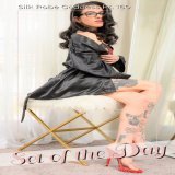 Vote for @mobslittlemob in the MV Contest Rock Your Red Contest @manyvids   Get the Set for #free when you donate 10 or more!     @missoliviablack | @bowdowntomob #missoliviablack #smilingdomme #mobslittlemob #mobacademy  #femdom #pawnstars #vegas