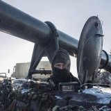 Війна - це життя без напівтонів. Тут все справжнє. Якщо багнюка, то така, що танк затягує. Якщо мороз, то такий, що дерева тріщать. Якщо вітер, то до кісток. Виходи і приходи, які несуть руйнування і смерть. Справжню смерть. 43 Окрема Артилерійська Б
