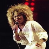 ティナ・ターナーさん死去 83歳   「ロックの女王」#ティナ・ターナー(Tina Turner)さんは1939年、米テネシー州生まれ。1960～70年代に当時の夫とデュオで活躍。家庭内暴力に苦しみ、離婚後はソロ活動で1984年「愛の魔力」などがヒット。グラミー賞12回受賞。  #ティナターナー