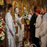 Христос Воскрес!  На Великодньому Богослужінні у Михайлівському соборі разом із @Epifaniy, Мариною та усіма вірянами разом молилися за наших воїнів, які зустрічають це свято в окопах, захищаючи українську землю. Та за нашу українську Перемогу.