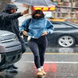 Kendall Jenner chegando no Hot Pilates em West Hollywood - 14/01/23.