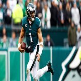 Jalen Hurts' 15th rushing touchdown of the season gives Eagles 28-7 lead.