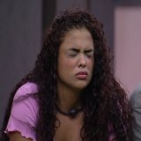 n&atilde;o acredito que tiraram a Paula que ainda dava algum entretenimento pra deixar o Gaga  #bbb33 #redebbb