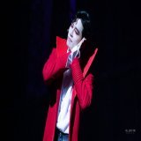 뒷북잉가 # 우리_이거_해봐요 알게 됐을 때&rarr;10몽테초연(본건아님 눈이 갔을 때&rarr;황쁌 잠옷?위에 용포입고 빠워웤킹 영상 입덕했을 때&rarr;득귤자첫프블...공기가달라.. 입덕 캐릭터&rarr;득귤 입덕 이유&rarr;그얼굴에 가죽바지입은긴다리 그리고 내가 좋아하던 공연을 존나잘해냄.. 현재 최애&rarr;지굼은 직길