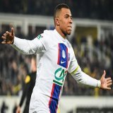Kylian Mbapp&eacute; scored 5 goals and assisted another one vs Pays de Cassel in the French Cup (0-7). Unbelievable performance.   #PSG