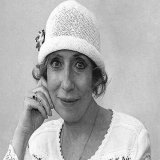 Умерла известная советская актриса Инна Чурикова, сообщают российские СМИ со со ссылкой на директора театра "Ленком Марка Захарова" Марка Варшавера.  Народной артистке СССР было 79 лет. За свою карьеру она снялась более чем в 40 фильмах и сериалах.