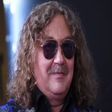 Игорь Николаев выступил с опровержением сообщений о своём инфаркте: всё, мол, хорошо у меня. А столько уже сердцещипательных постов и статей про него понаписано...