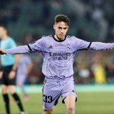 POV : Tu marques ton PREMIER BUT seulement 28 secondes apr&egrave;s ton entr&eacute;e en jeu. #RealMadrid   Crack Arribas.