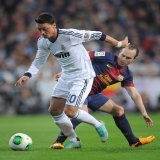 Iniesta on &Ouml;zil: &ldquo;He understands football better than anyone else.&rdquo;   Xavi on the best players he faced in El Clasico: &ldquo;The ones I can't forget are Ronaldo, Luis Figo, Raul, Fernando Hierro, Roberto Carlos, Zidane and in the la