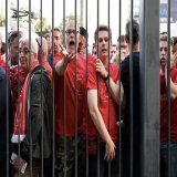 الديلي ميل | الاتحاد الأوروبي لكرة القدم سيعيد قيمة التذاكر لجميع مشجعي ليفربول الذين حضروا نهائي دوري أبطال أوروبا في باريس.