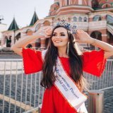 Тем временем 34-летняя россиянка из Удмуртии Елена Максимова стала &laquo;Миссис Вселенная-2022&raquo;. Так-то!