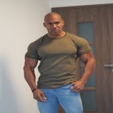 Clean shaven and ready for some filming this morning. 06:30am start. Let&rsquo;s go!  ⠀ Rocking my musclefit @tailoredathlete garments   Click link to shop    Use code: ROGER10 for 10% off  ⠀