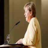 Angela Merkel erh&auml;lt den Unesco-Preis f&uuml;r ihren "Mut", der tats&auml;chlich nur Feigheit vor h&auml;&szlig;lichen Bildern war. So entwertet man W&ouml;rter und Preise.