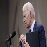 Белый дом обвинил республиканцев в том, что США грозит дефолт из-за их якобы &laquo;партийно ангажированных требований&raquo;. Впрочем, по мнению экспертов, к такой ситуации привела именно расточительная политика администрации Байдена
