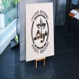 Скандал в Латвии: оппозиционные политики требуют убрать плакат с надписью &laquo;Русский оккупант - лучшее удобрение&raquo;