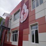 К 1 июня в Мариуполе восстановлено 8 школ и 4 детских сада общей площадью 60 тыс. кв. м. В них буду ходить более 6,5 тыс. детей. До конца месяца строители обещают закончить еще 16 детских образовательных учреждений