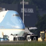 バイデン大統領らしき姿をJOYFUL HONDAバックで\u2708\ufe0e #横田基地