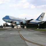 バイデン大統領、ようこそ日本へ！ まさか基地内で撮影する事ができるとは...感謝の極み！ 直前で曇ってしまいましたが、贅沢は言いません\u2708\ufe0e  #横田基地 #バイデン大統領  #AF1