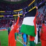 Moroccan players once again proudly displaying the Palestininan flag to the world at this World Cup #MoroccoVsPortugal #FIFAWorldCup