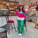 كنحبك ا مليكة \ud83d\udc97الصورة الثانية هي المفضلة عندي حيت قصتها قصة وزايداها محزمة راسها بأناناس\ud83d\ude02 ونتوما ؟ شنو اكثر صورة عجبتكم ؟ @2mtv @disconnected_prod