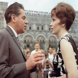 СССР. 1961 год.  Москва. Советский актёр Аркадий Райкин и итальянская киноактриса Джина Лоллобриджида.