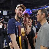 Ty Jerome with 17 pts tonight&hellip;  Respect the Championship DNA  #Dubnation
