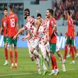 試合結果 死闘を制したのはクロアチア！　モロッコを下し、3位でワールドカップを終える   編集部より 「早い時間帯に両チームが得点を挙げた一戦は、前半終了間際にオルシッチが決めたコントロールショットが決勝弾に。クロアチア代表が3位決定戦を制しました」