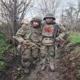 Розповім вам історію бійців нашого батальйону, які потрапили в оточення росіян під Бахмутом і майже добу, закриті в ангарі відбивалися у повному оточенні. Під постійним вогнем, майже без зв&rsquo;язку і шансів вижити. Це було біля Опитного. Хлопці на
