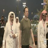 Дивіться, хто прийшов на вирішальний матч Чемпіонату світу  Прямо зараз розпочався фінальний матч Аргентина &mdash; Франція. За кого вболіває Маск &mdash; невідомо.  Але відомо, як Катар використовує технології на свою користь.   Тред про темних бік 