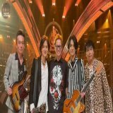 中居正広木村拓哉の男闘呼組とのショットが本当に胸熱すぎる...マジで稲垣吾郎森且行草彅剛香取慎吾も集合してSMAP&times;男闘呼組のコラボを見せてくれ...(懇願)(懇願)  #男闘呼組  #SMAP