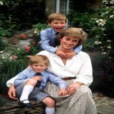 Remembering this beautiful lady the mother and the queen of our hearts Princess Diana  #QueenElizabeth