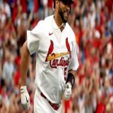Watch now: Albert Pujols hits home run 698 at Busch Stadium on Friday night.